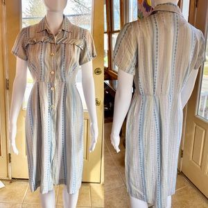 Vintage 50s collared blue patterned dress